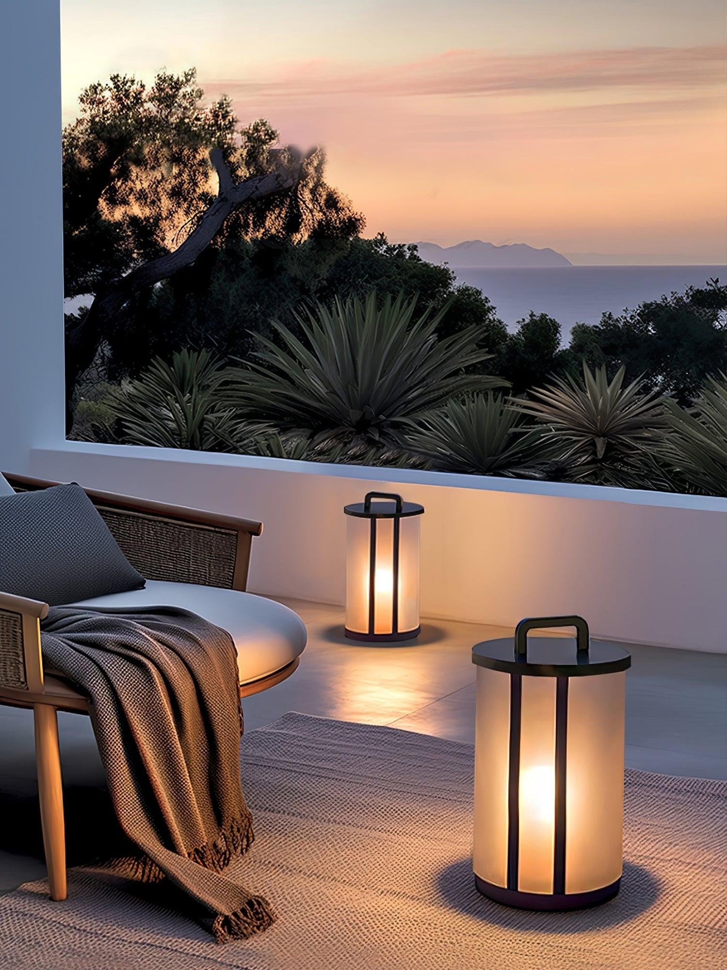 Acrylic Pillar Outdoor Lantern Light