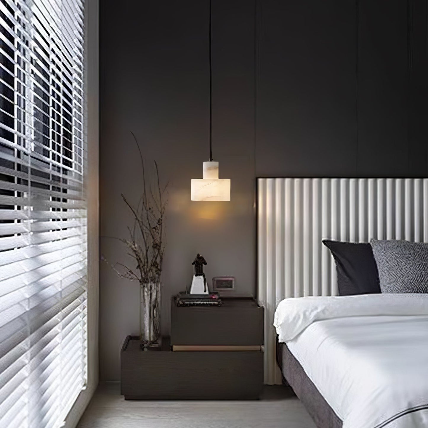 Cyls Alabaster Pendant Light