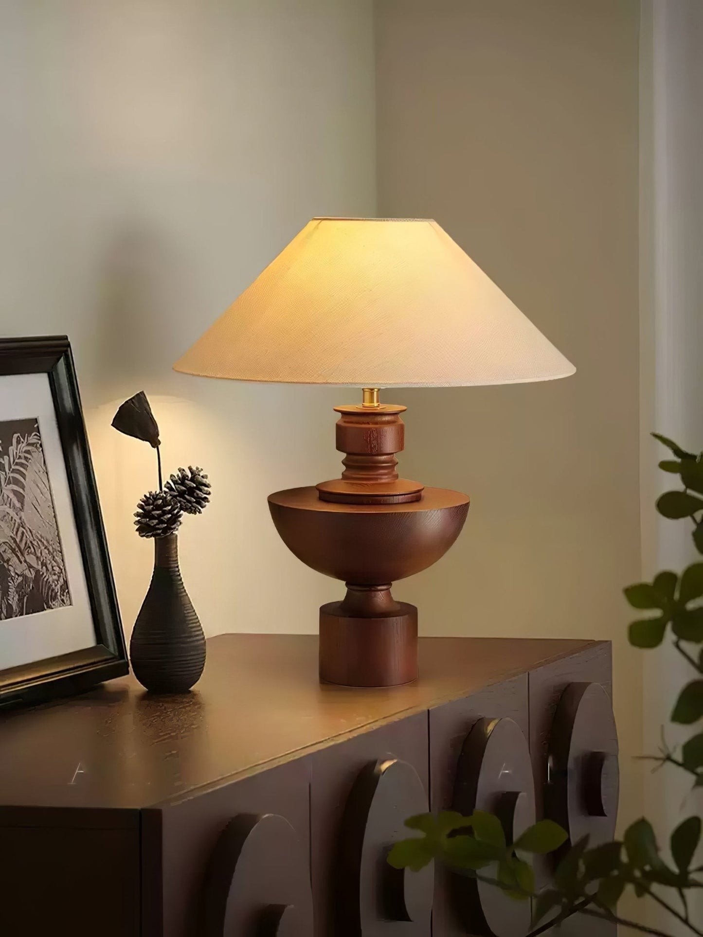 Helios Wooden Vase Table Lamp