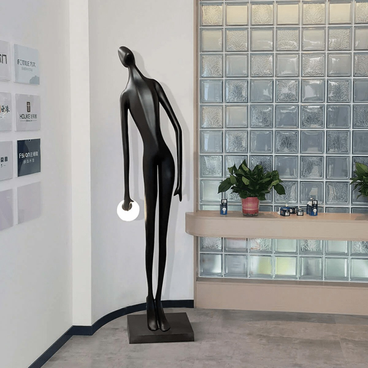 Noir Muse Sculptural Floor Lamp