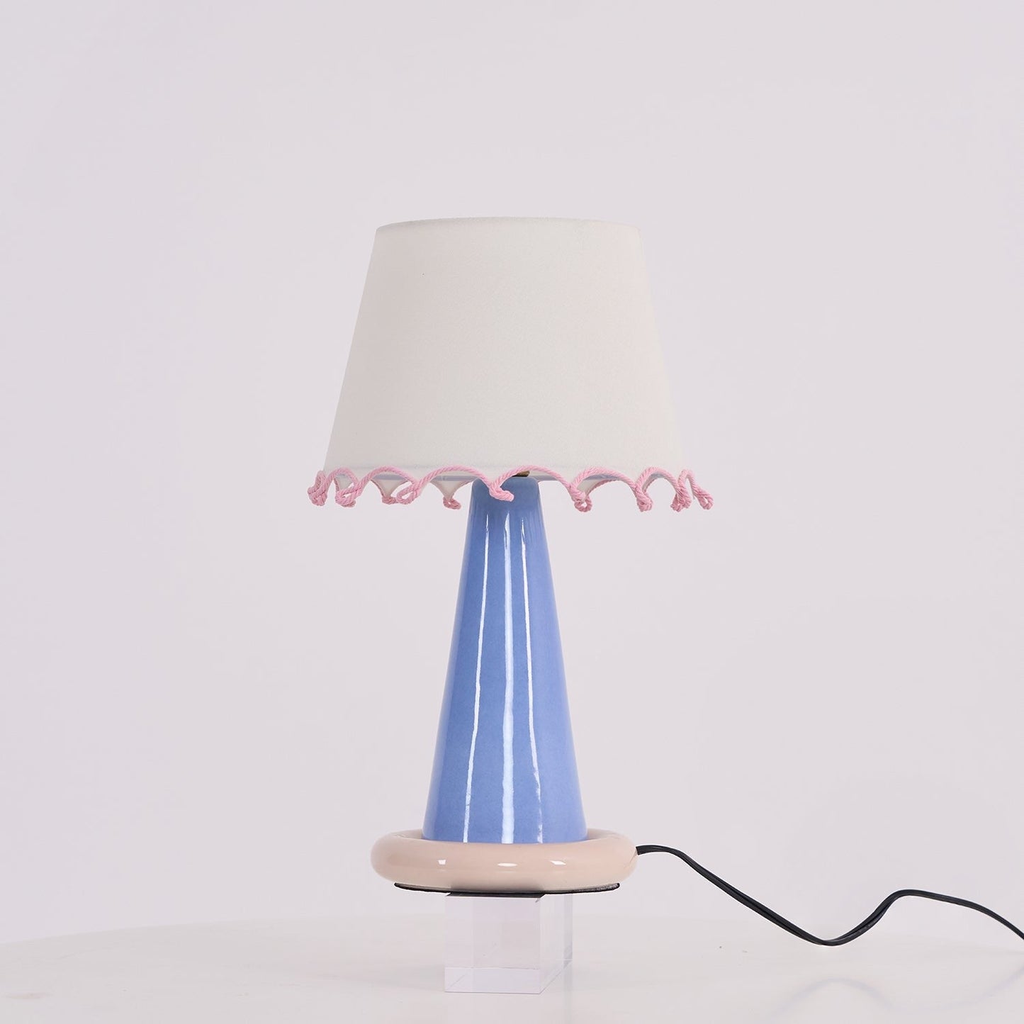 Ribbon Ceramic Table Lamp