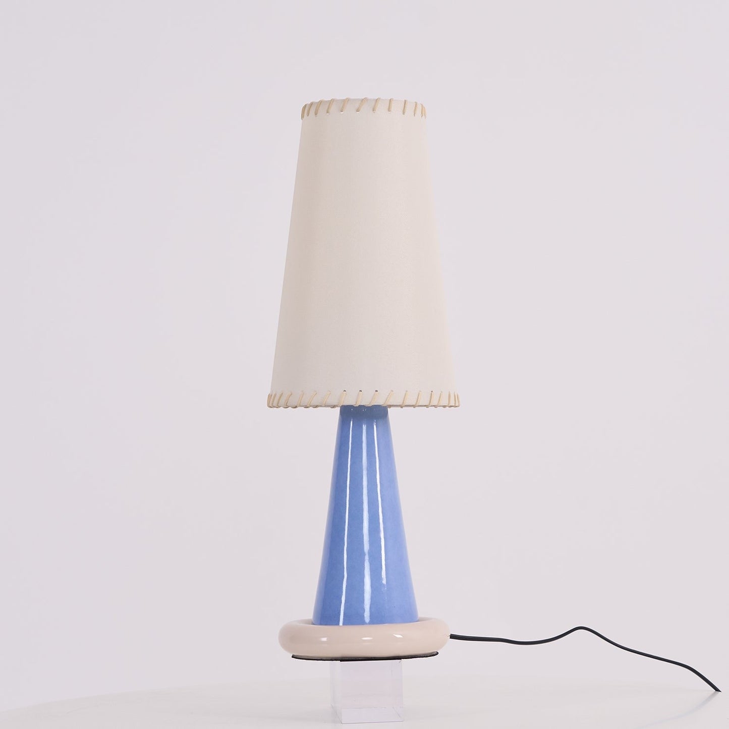 Ribbon Ceramic Table Lamp