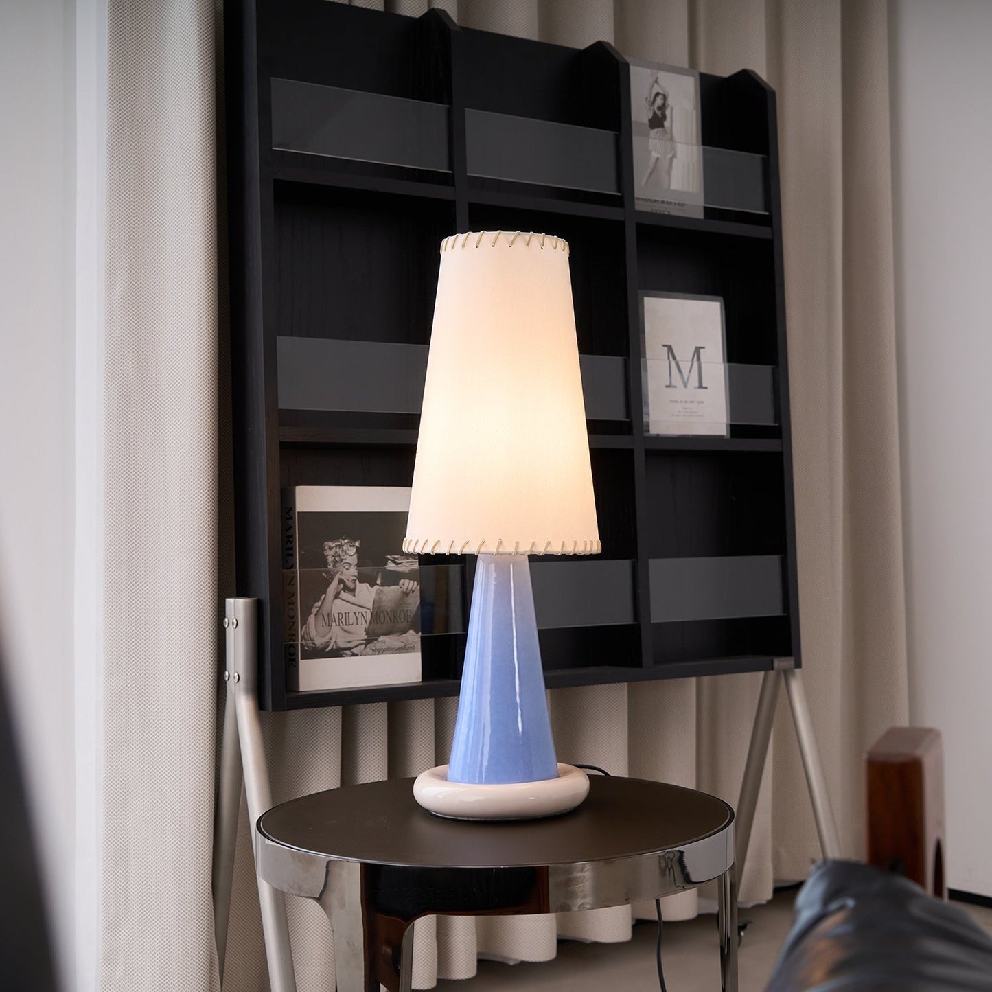 Ribbon Ceramic Table Lamp