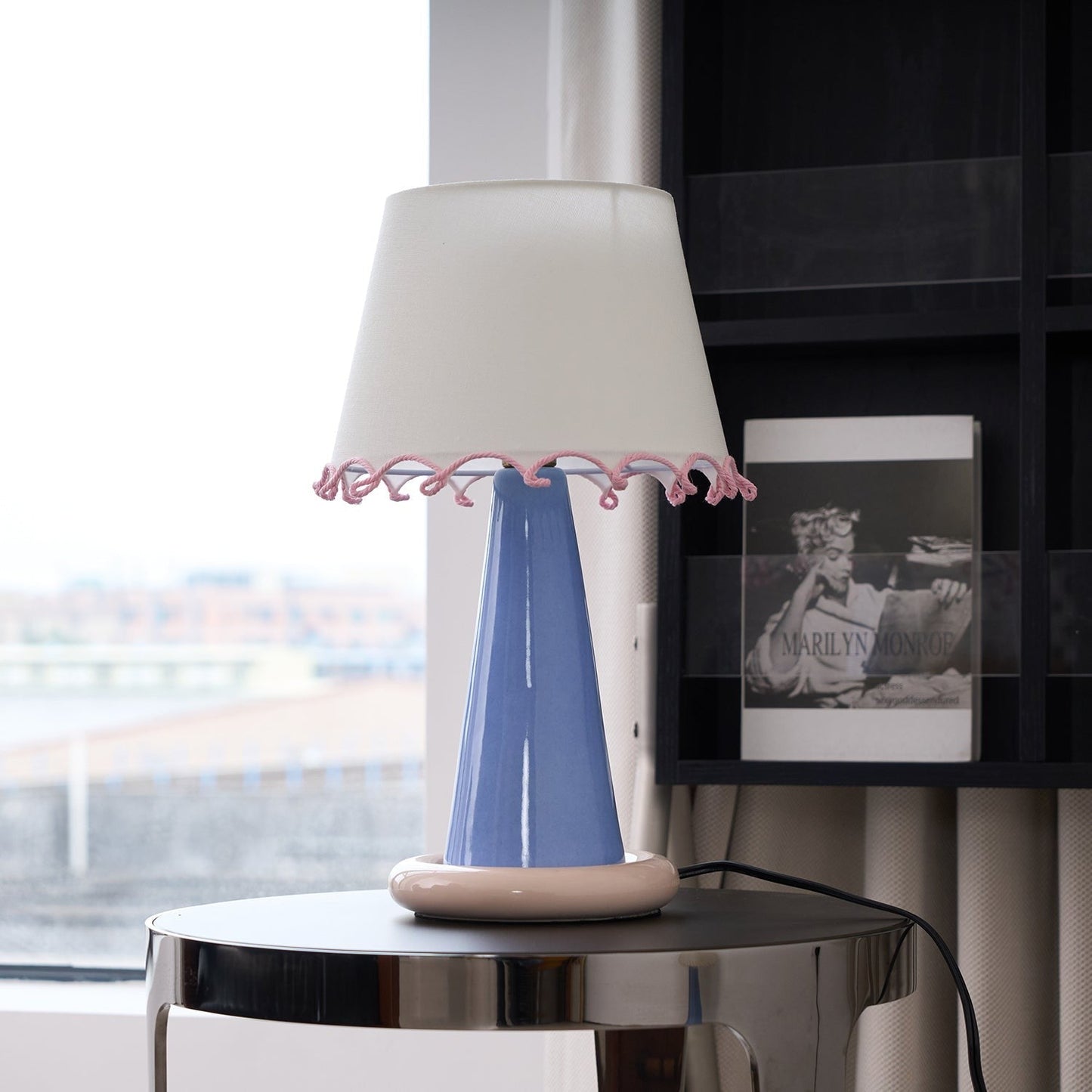 Ribbon Ceramic Table Lamp