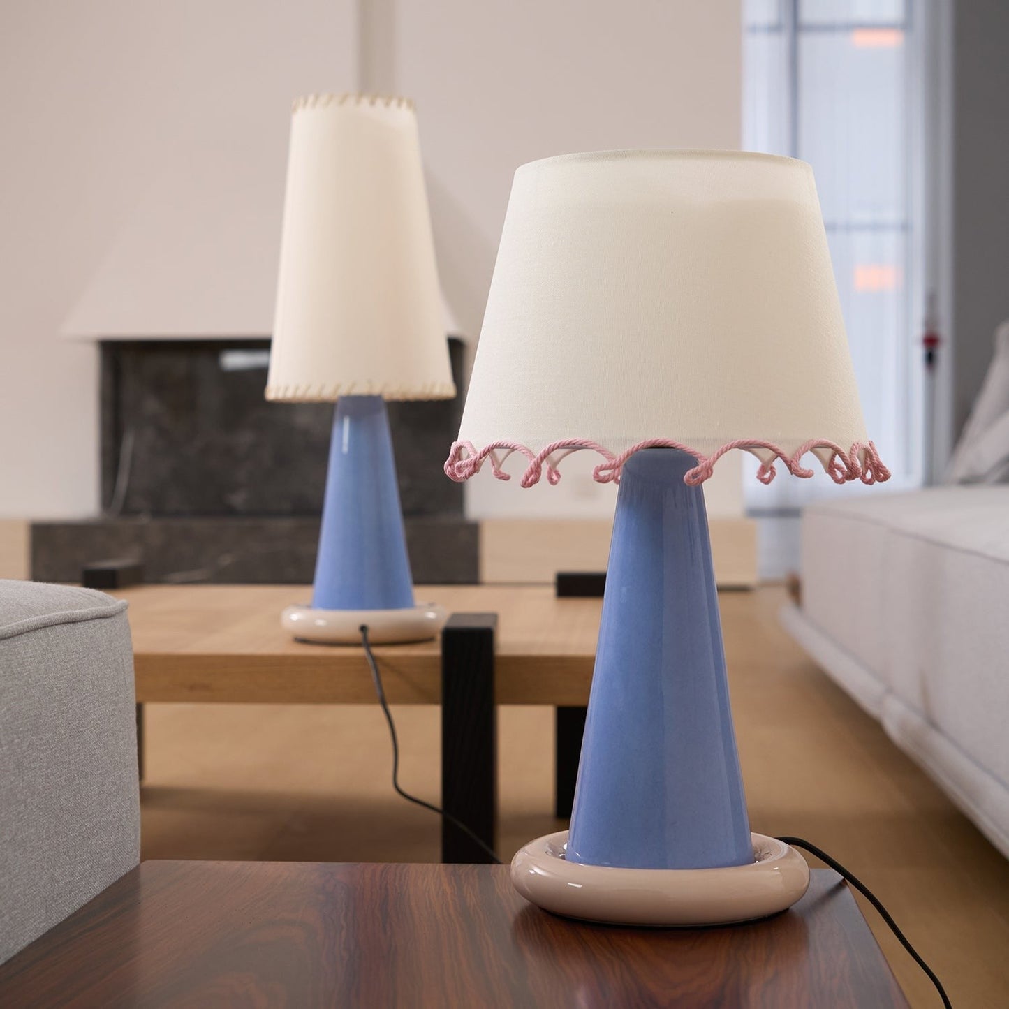 Ribbon Ceramic Table Lamp