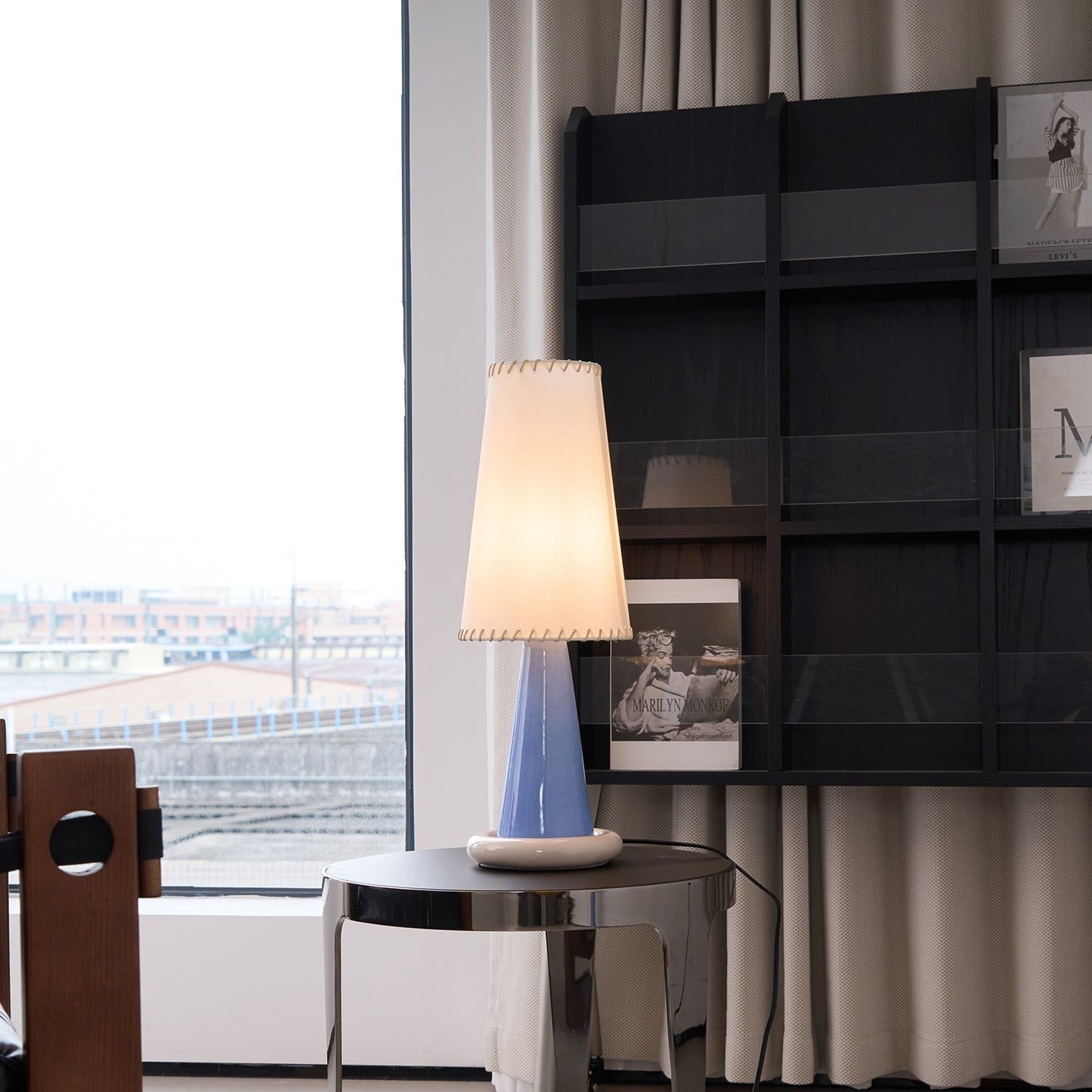 Ribbon Ceramic Table Lamp