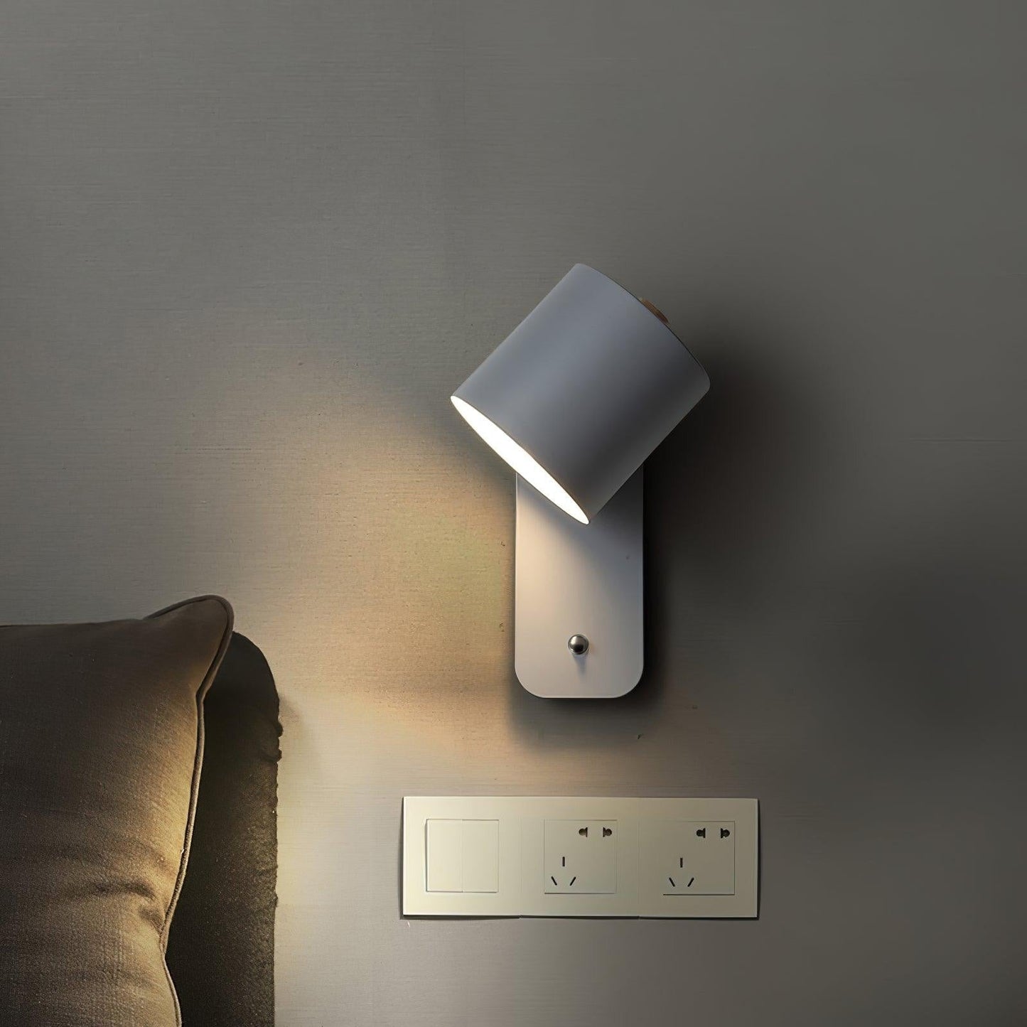 Rotatable Rechargeable Wall Lamp