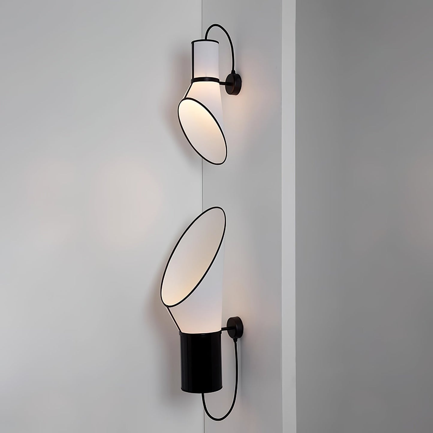 Sketch Outline Wall Sconce
