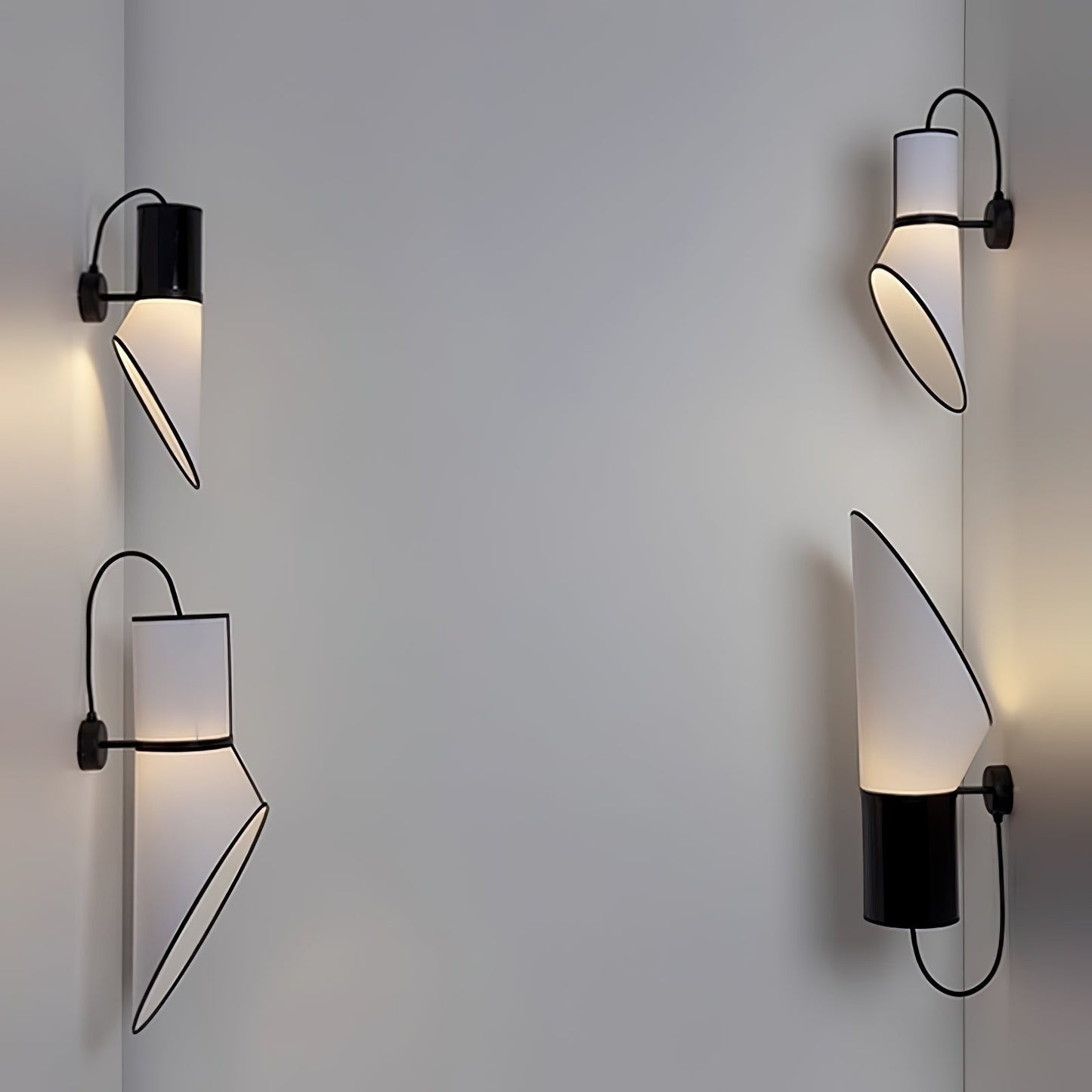 Sketch Outline Wall Sconce